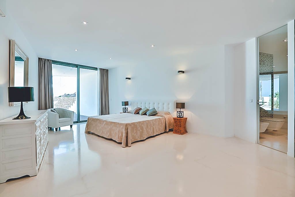 Villa Riley