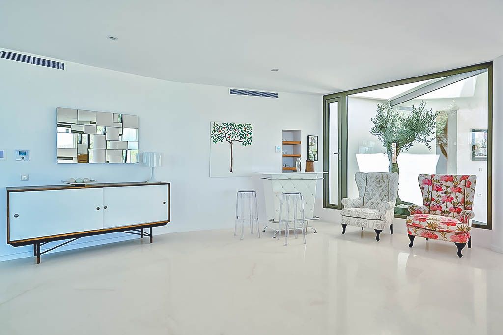 Villa Riley