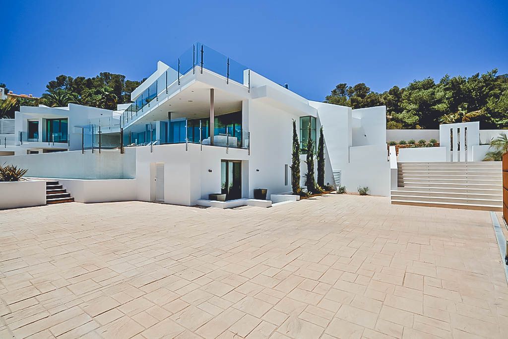Villa Riley