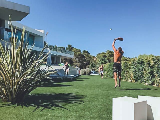 Villa Riley