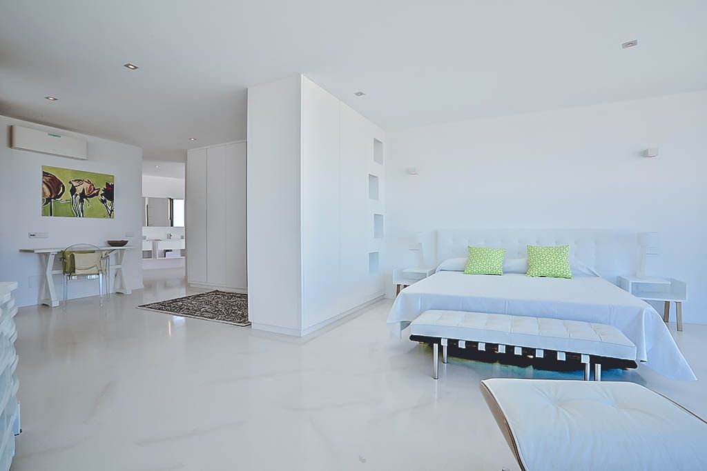 Villa Riley