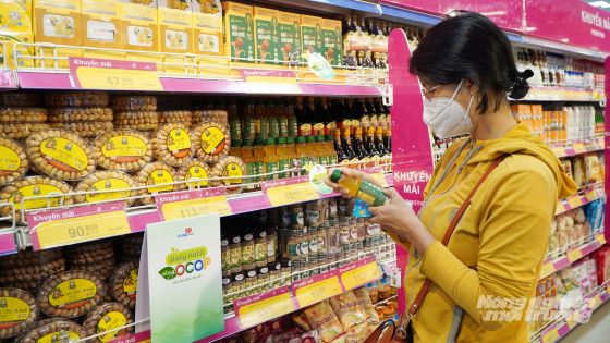 Doanh nghiệp thực phẩm Việt đối mặt áp lực chi phí: Chuyển dịch từ cạnh tranh giá sang giá trị