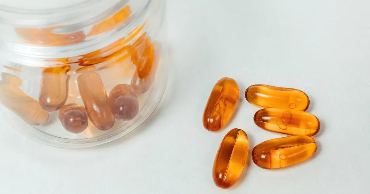 Nghiên cứu mới: Vitamin D ở tuổi trung niên giúp giảm nguy cơ tích tụ protein gây bệnh Alzheimer