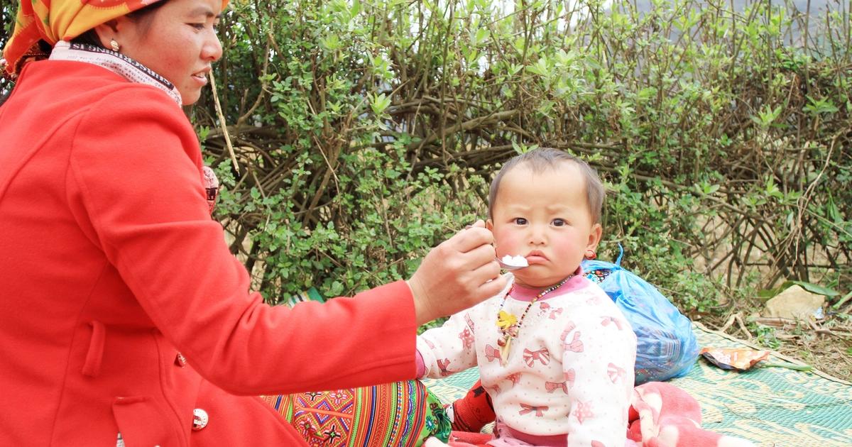 Cách xác định trẻ bị suy dinh dưỡng: Không chỉ là cân nặng hay chiều cao