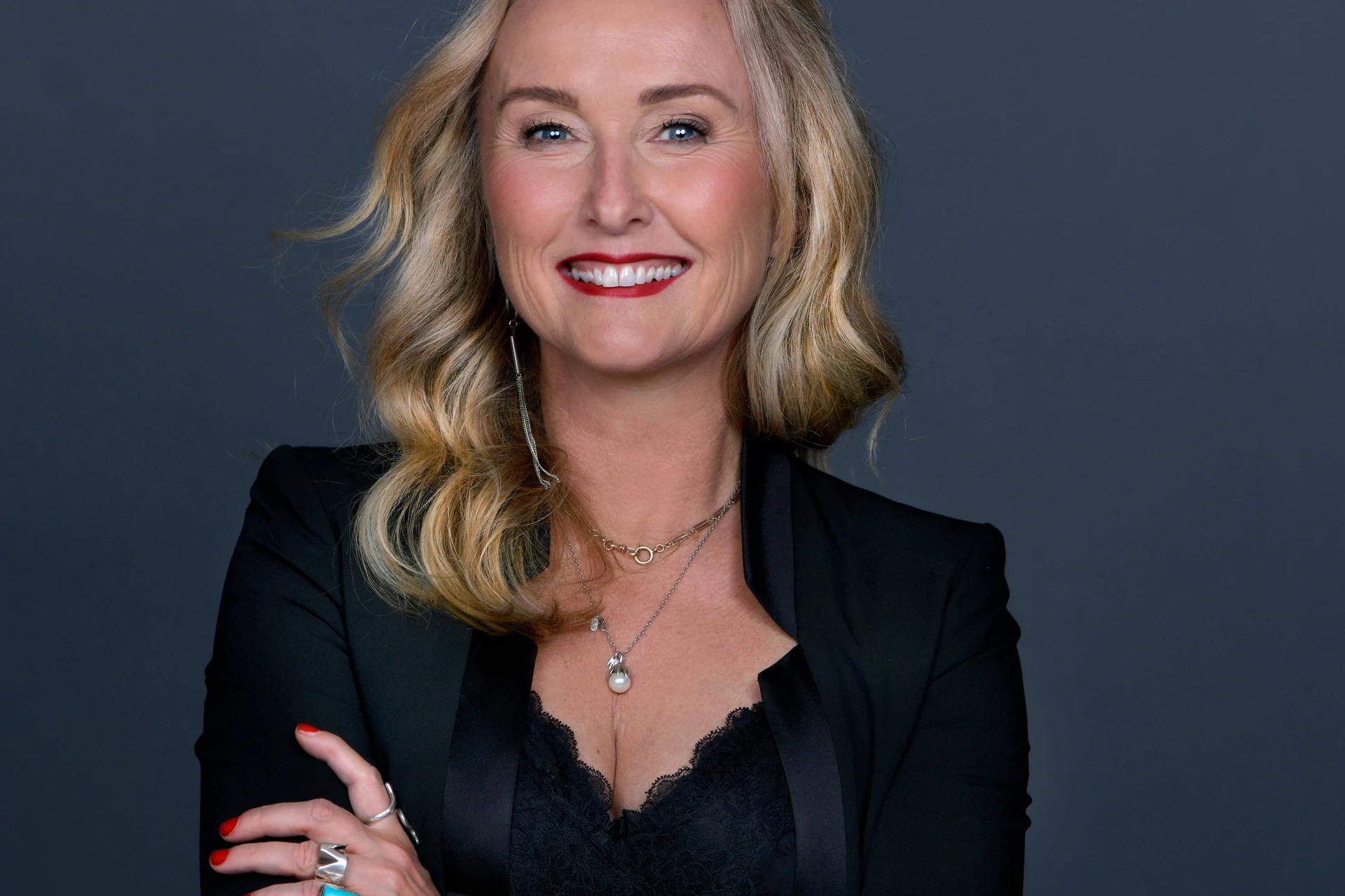 En leende Katarina Wilk tittar in i kameran.