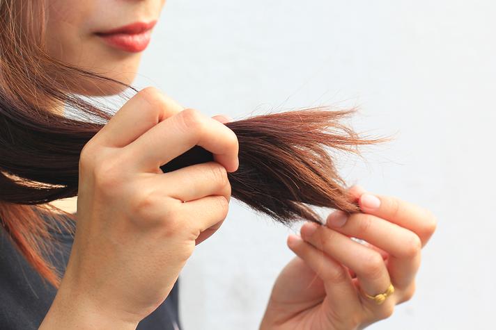 7 Frizzy Hair Hacks You Probably Didn't Know About 