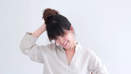 Asian woman with a minimalist outfit
