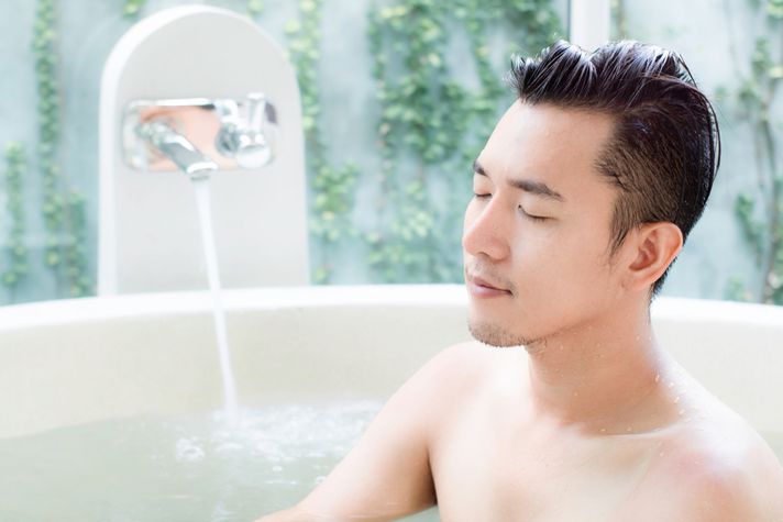 Take a Bath vs. Take a Shower: Which One is Better for You? | BeautyHub.PH