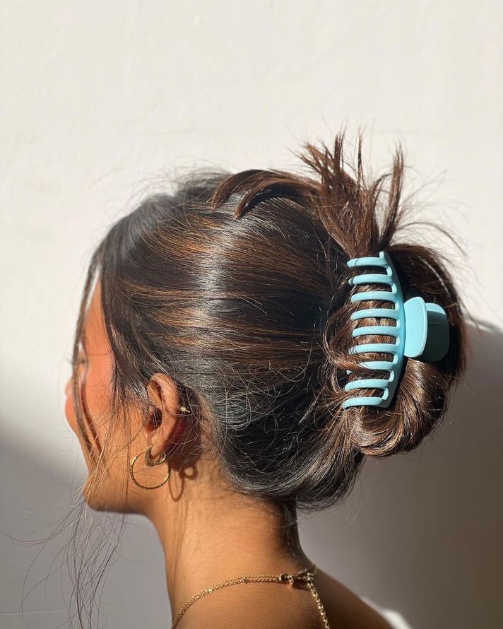 If you need a more relaxed look try out this Messy claw clip Updo hair