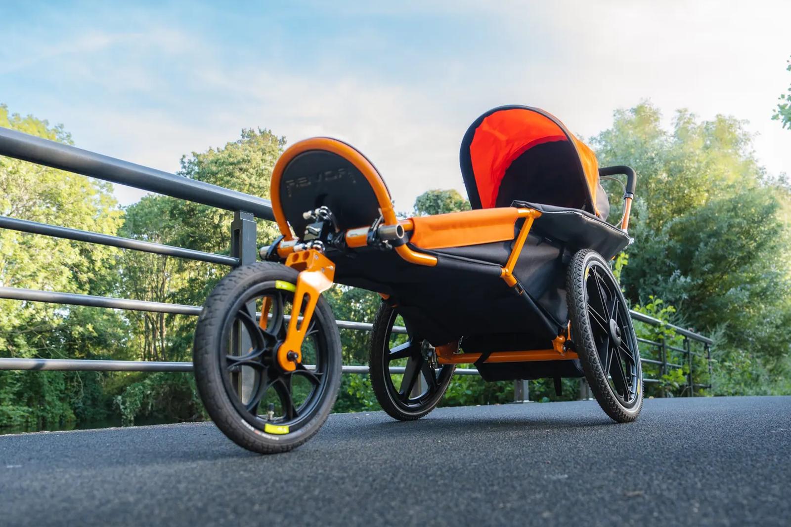 xROVER All-in-One — one stroller for walks, sport and outdoor adventures.