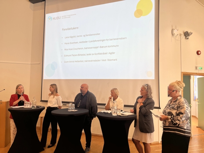 Panelet som bidro på NUBUs arrangement