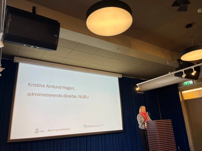 Kristine Amlund Hagen på frokostmøte om lansering av MST-team i Oslo