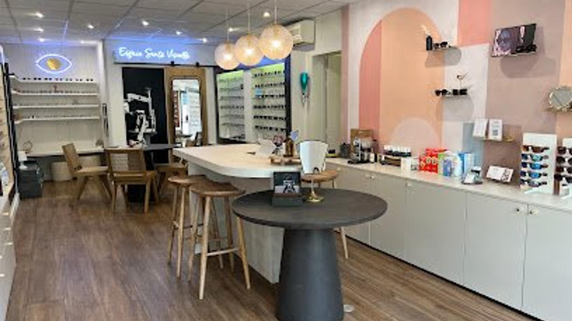 Façade de la boutique Le Comptoir Du Lunetier, opticien indépendant à Nantes