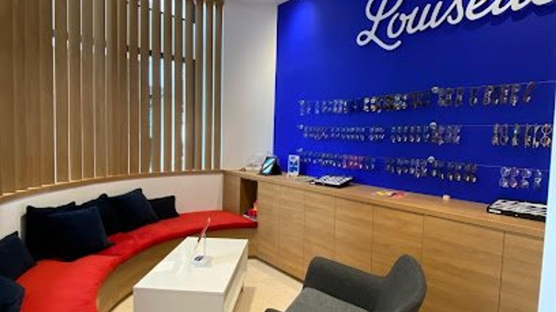 Façade de la boutique Les Lunettes de Louisette, opticien indépendant à Nantes