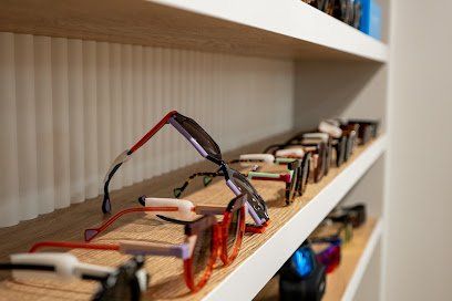 Façade de la boutique La Lunetterie Angevine, opticien indépendant à Angers