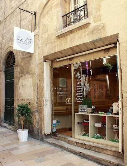Façade de la boutique Vue d'Ici, opticien indépendant à Montpellier