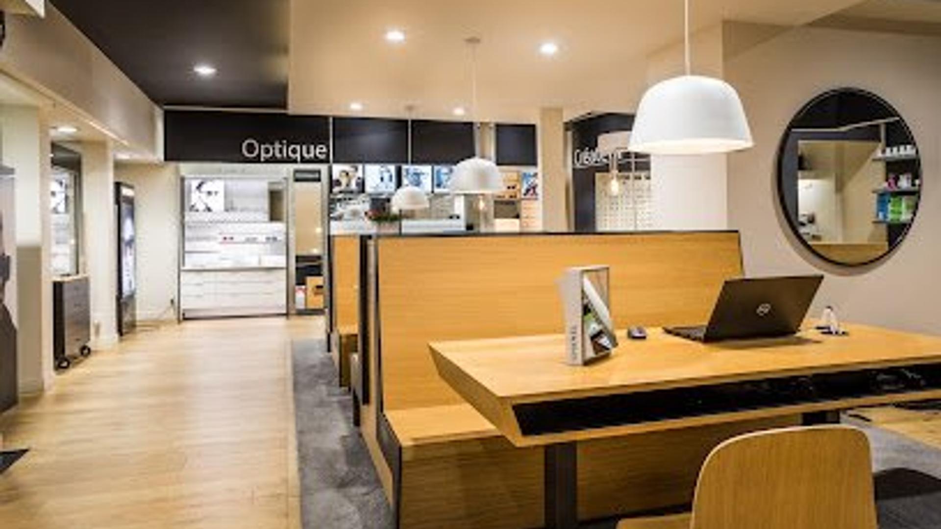Façade de la boutique Côté Regards - Opticien Angers, opticien indépendant à Angers