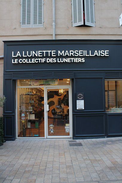 Façade de la boutique Le Collectif des Lunetiers, opticien indépendant à Marseille