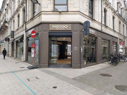 Devanture de MANÉO opticien à Angers