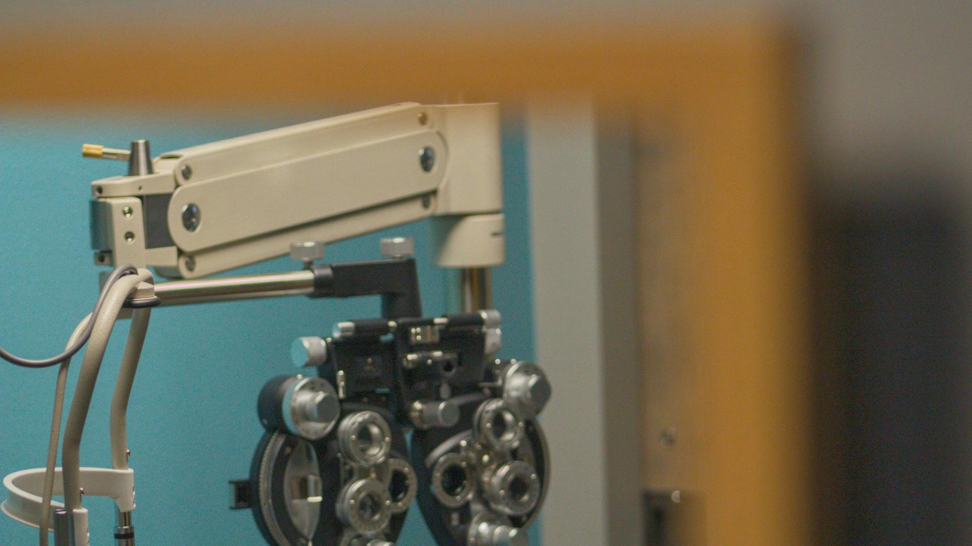 Équipement d'optométrie pour la formation des futurs opticiens-lunetiers