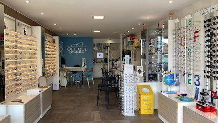 Façade de la boutique Optique Saint Antoine, opticien indépendant à Nice