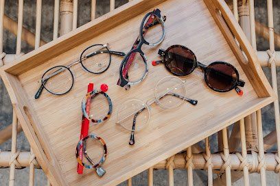 Façade de la boutique Mon Lunetier Lyon 7 - rue de la Madeleine, opticien indépendant à Lyon