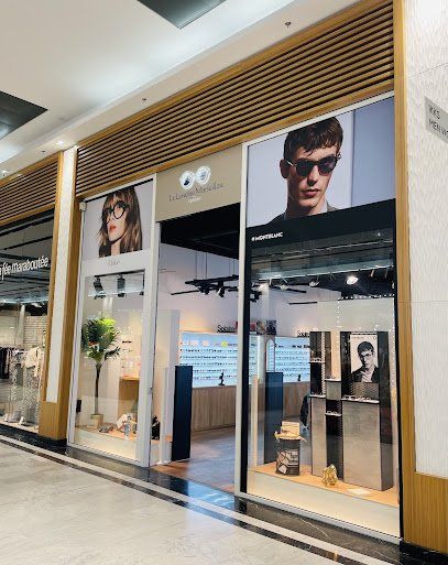Façade de la boutique LE LUNETIER MARSEILLAIS, opticien indépendant à Marseille