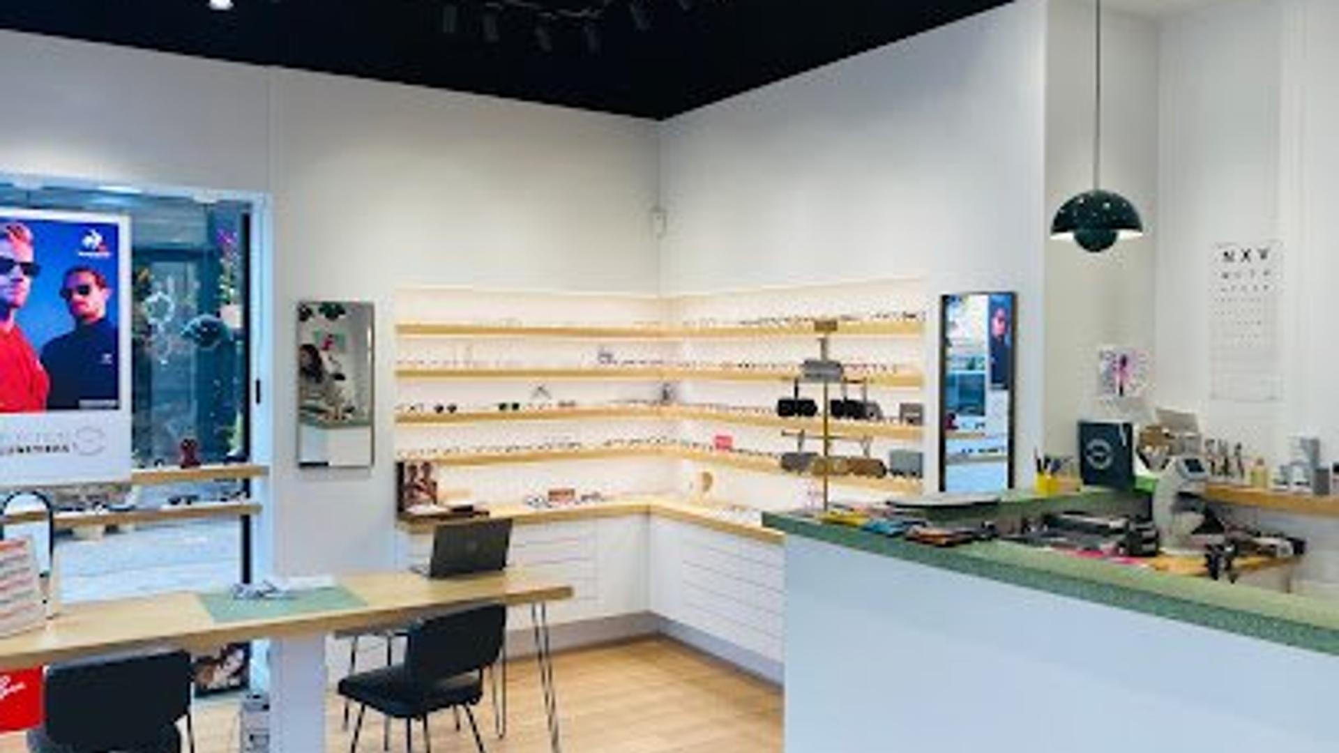 Façade de la boutique St Victor - Le Collectif des Lunetiers, opticien indépendant à Marseille