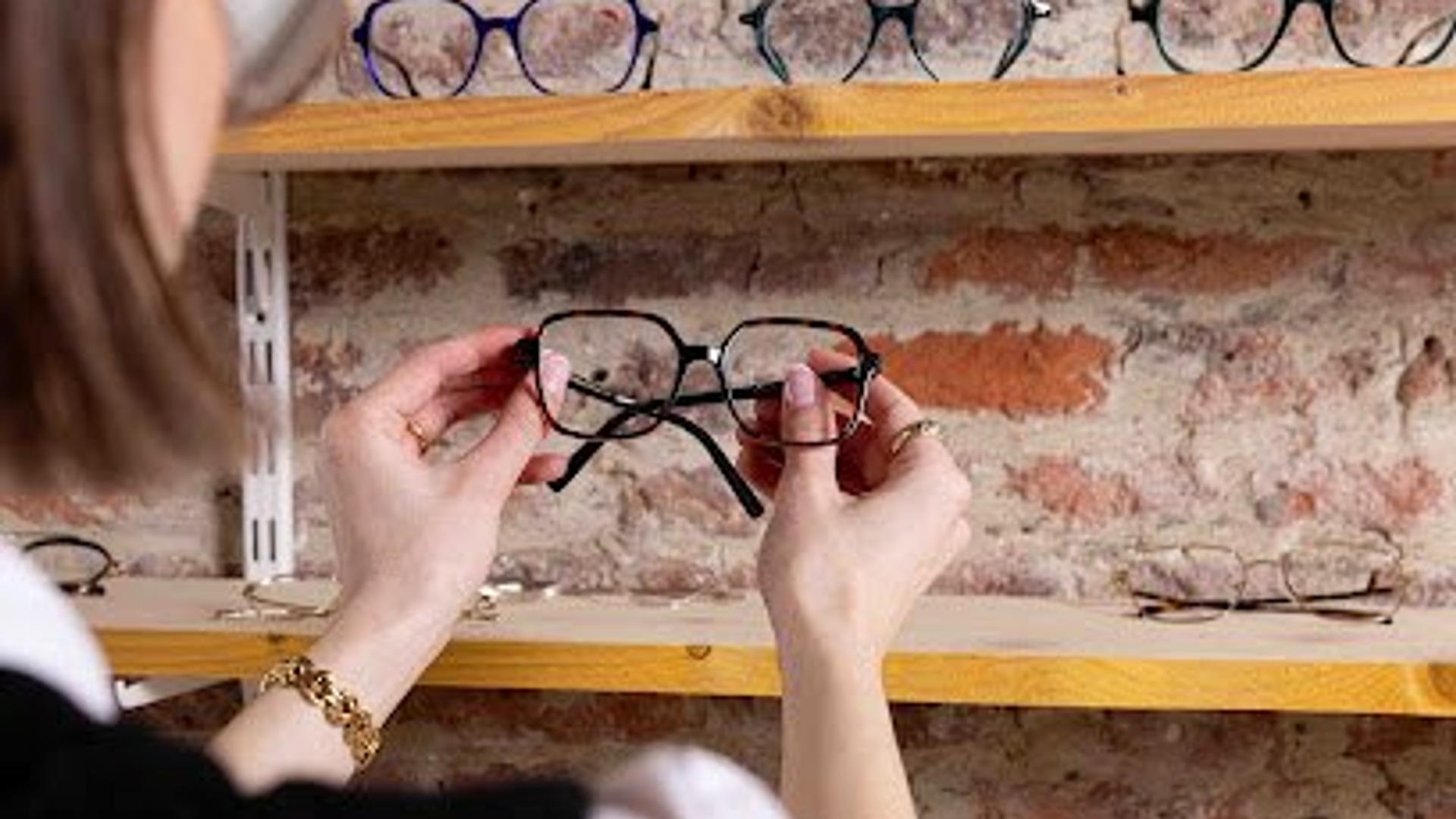 Façade de la boutique Lunettes de Zac, opticien indépendant à Lille