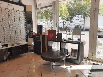 Façade de la boutique Optique Lorette, opticien indépendant à Angers