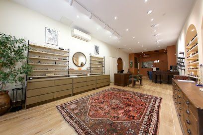Façade de la boutique Au Paradis des Lunettes, opticien indépendant à Marseille
