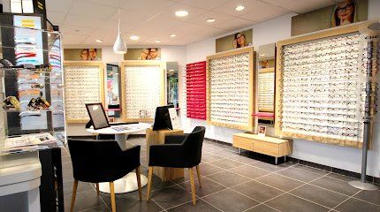 Façade de la boutique Optique du Petit Port, opticien indépendant à Nantes