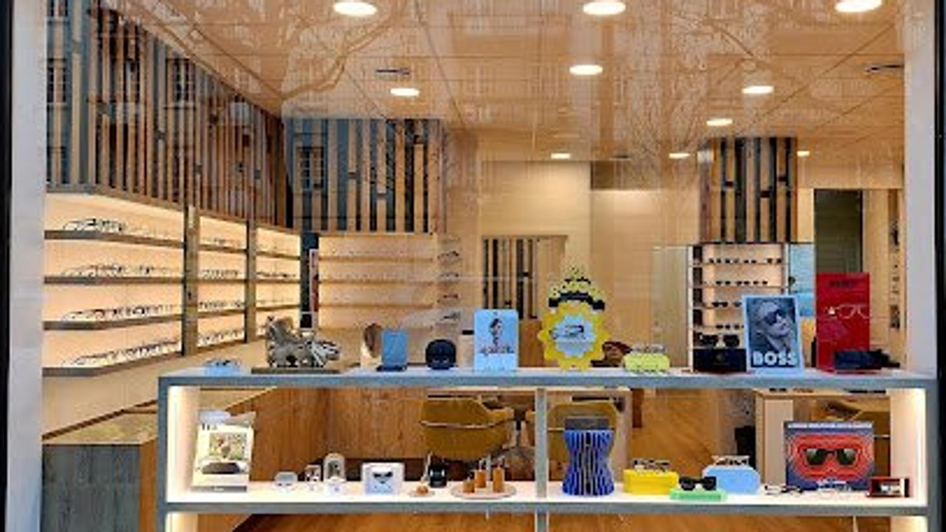 Façade de la boutique Conseil des XV Vision Anvers, opticien indépendant à Strasbourg