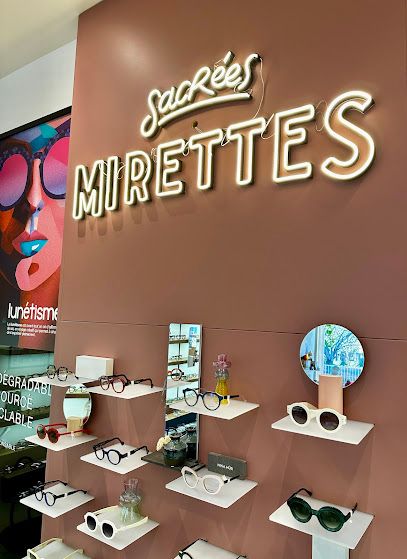 Devanture de Sacrées Mirettes à Lille