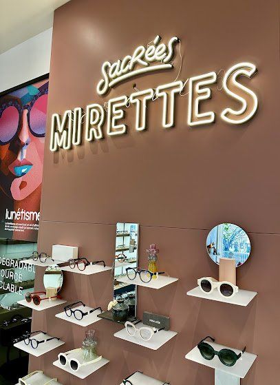 Façade de la boutique Sacrées Mirettes, opticien indépendant à Lille