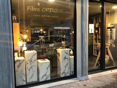 Façade de la boutique Fibre Optique Opticien Île Verte, opticien indépendant à Grenoble