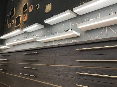 Devanture de Zinn opticien visagiste Nantes