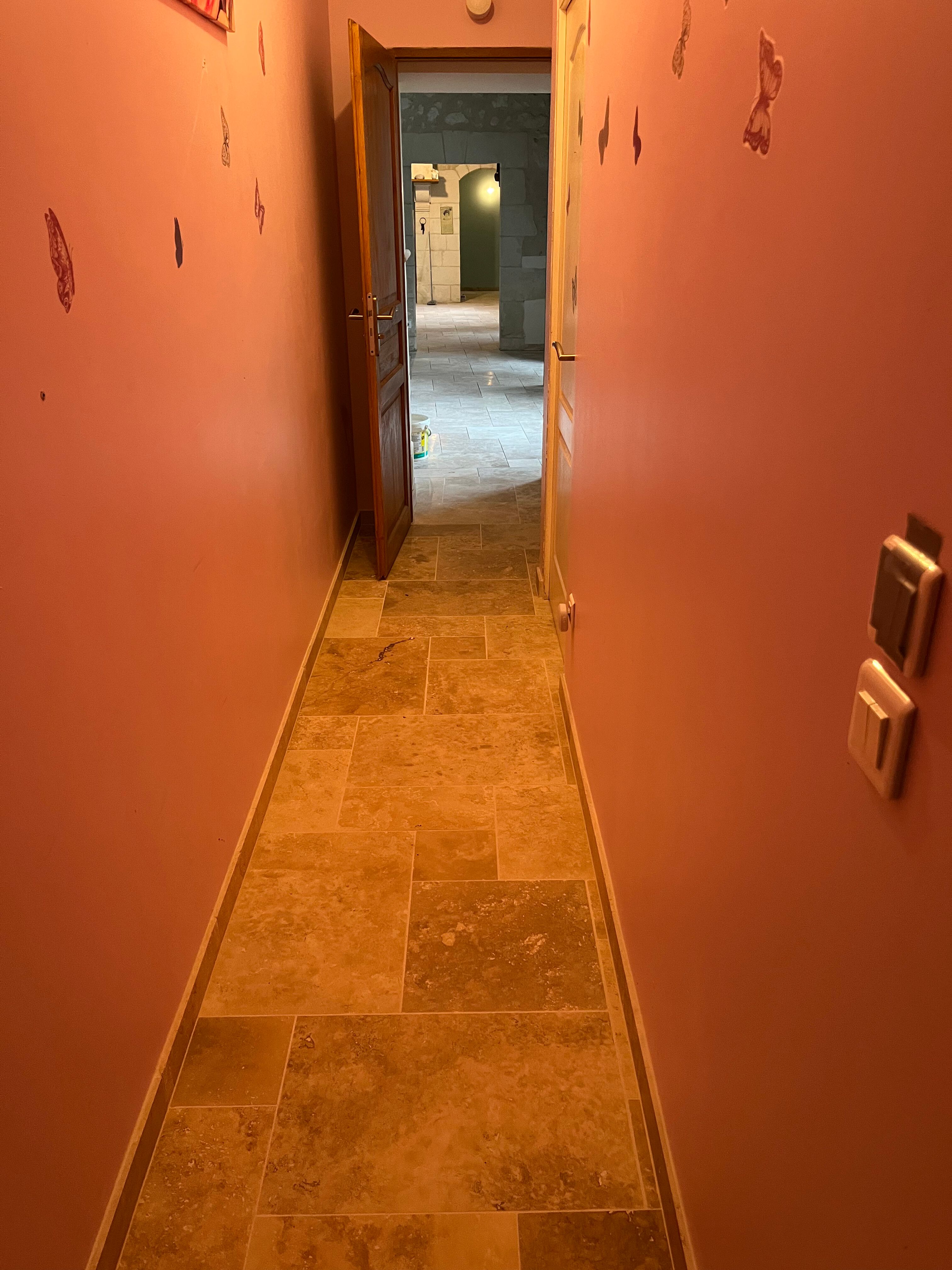 Rénovation et ponçage de sol en terre cuite à Mayet - 6 sur 20