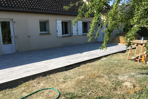 Pose de terrasse en grès cérame à Pruillé-le-Chétif Pose de terrasse en grès cérame à Pruillé-le-Chétif - 3 sur 13
