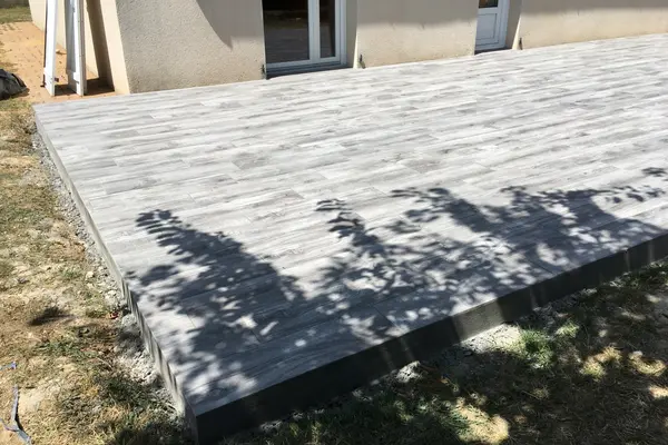 Pose de terrasse en grès cérame à Pruillé-le-Chétif Pose de terrasse en grès cérame à Pruillé-le-Chétif - 10 sur 13