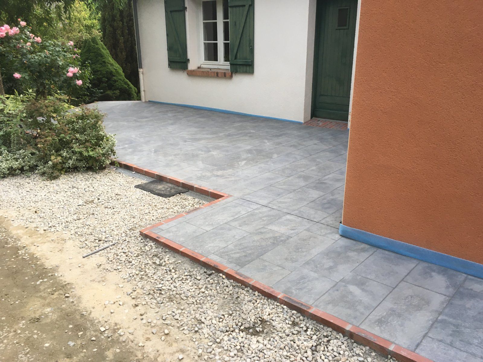 Pose de terrasse en grès cérame à Pruillé-le-Chétif — Terrasse à Pruillé-le-Chétif — photo 4 sur 7