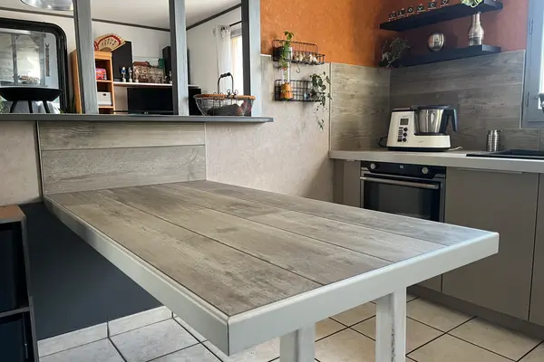 Habillage de table et crédence de cuisine à Montval-sur-Loir Habillage de table et crédence de cuisine à Montval-sur-Loir - 1 sur 3