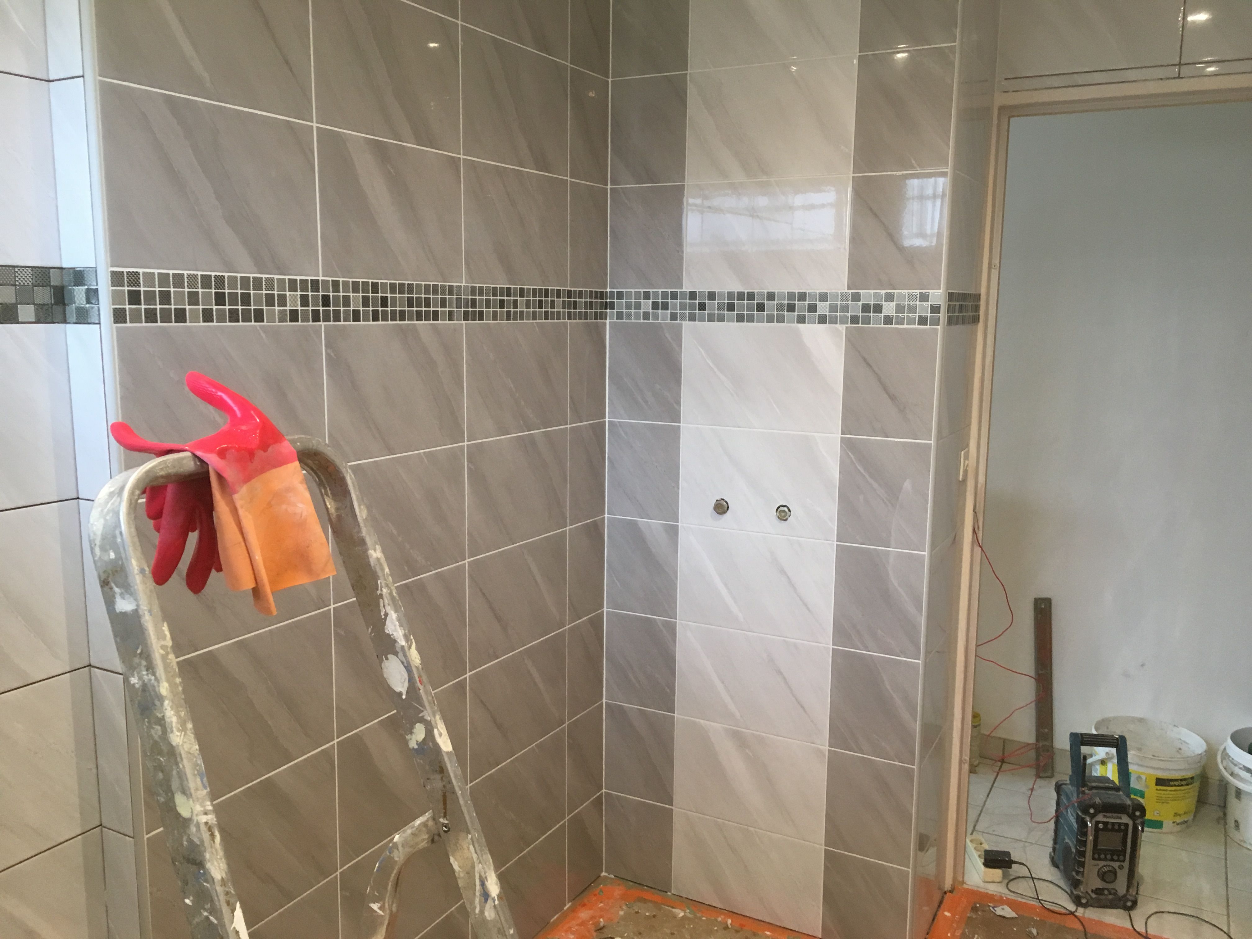 Préparation des murs pour une salle de bain à La Suze-sur-Sarthe - 7 sur 11