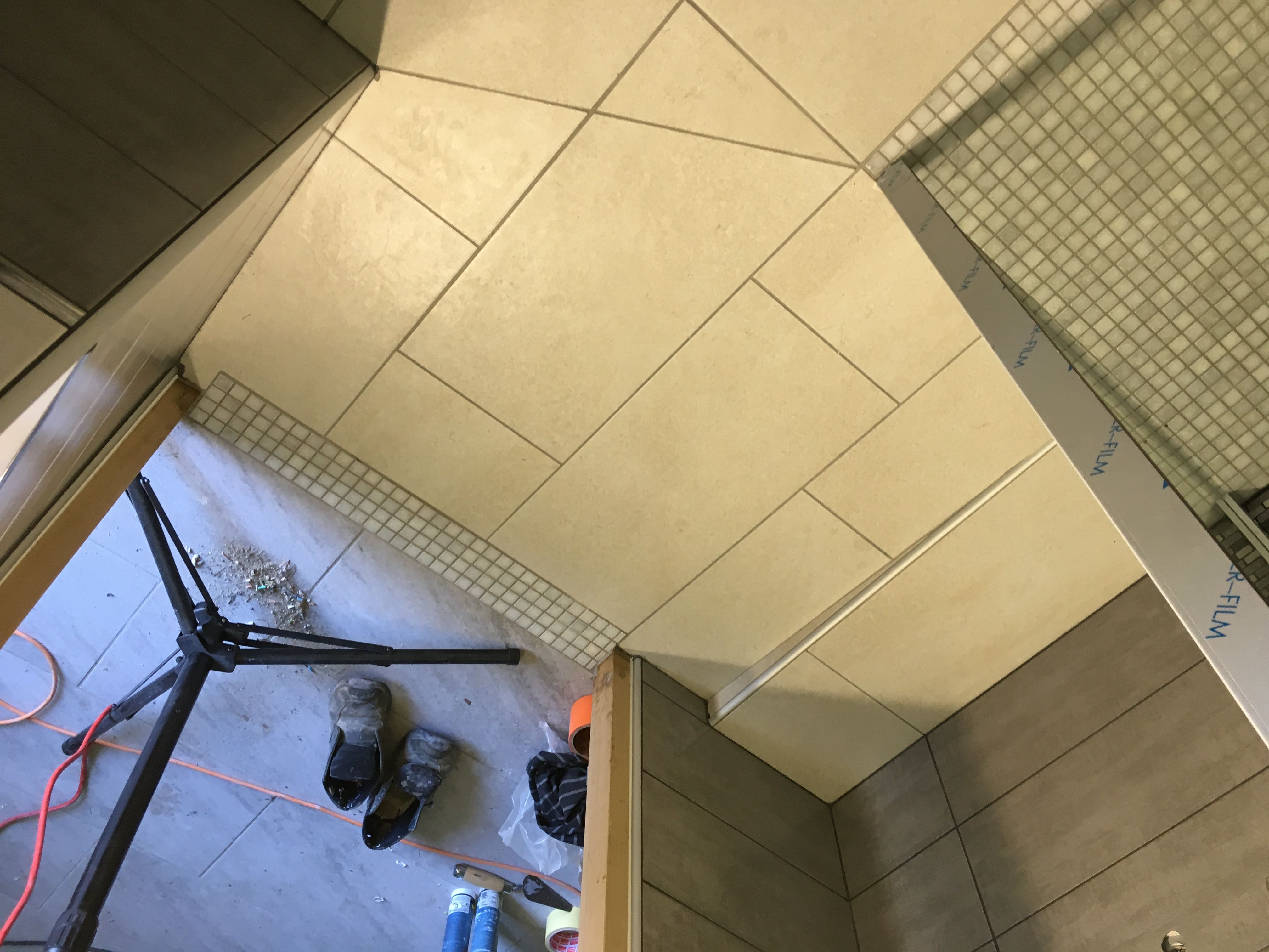 Pose de carrelage pour une douche italienne a La Suze-sur-Sarthe - 9 sur 20