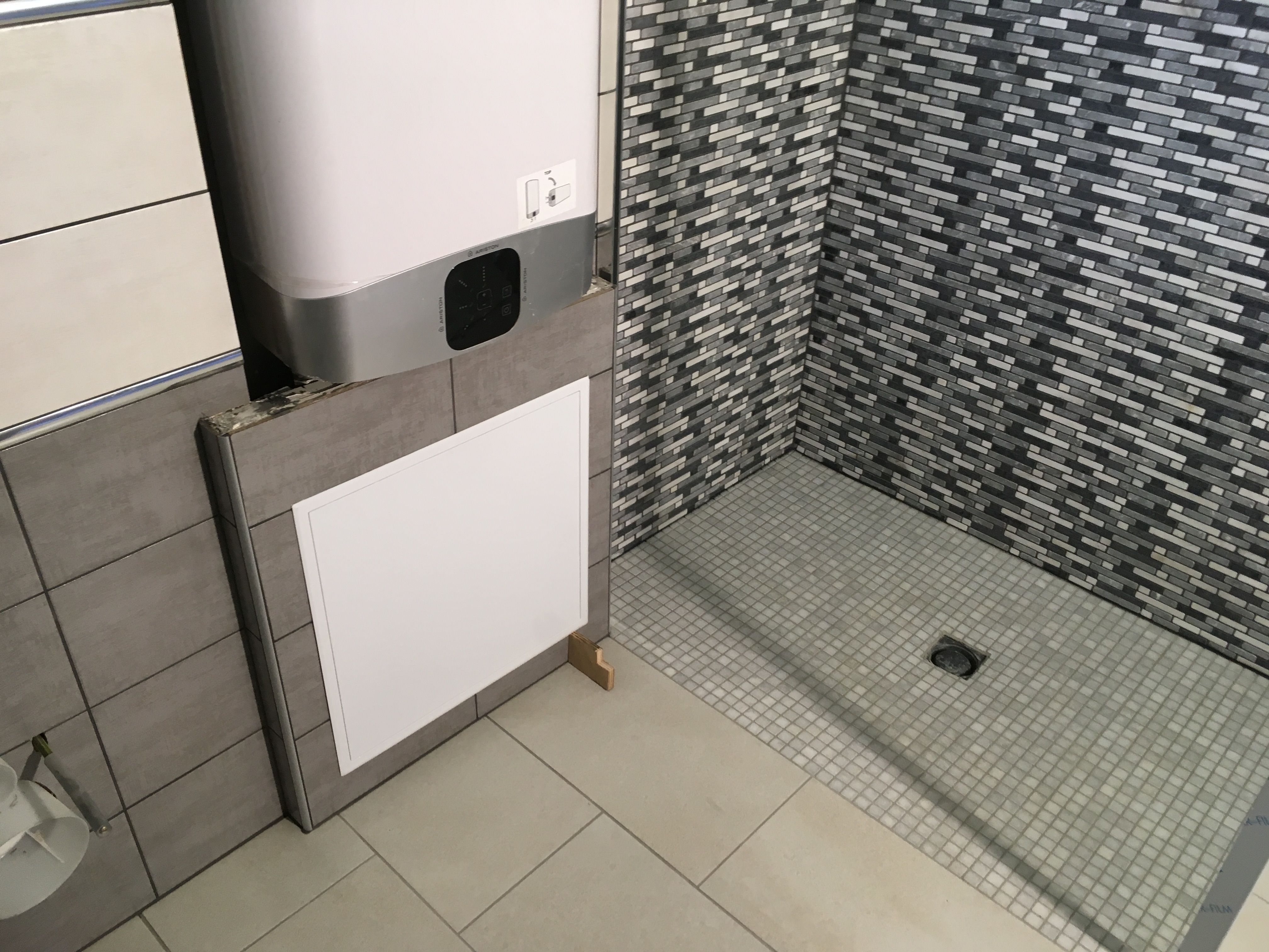 Pose de carrelage pour une douche italienne a La Suze-sur-Sarthe - 2 sur 20