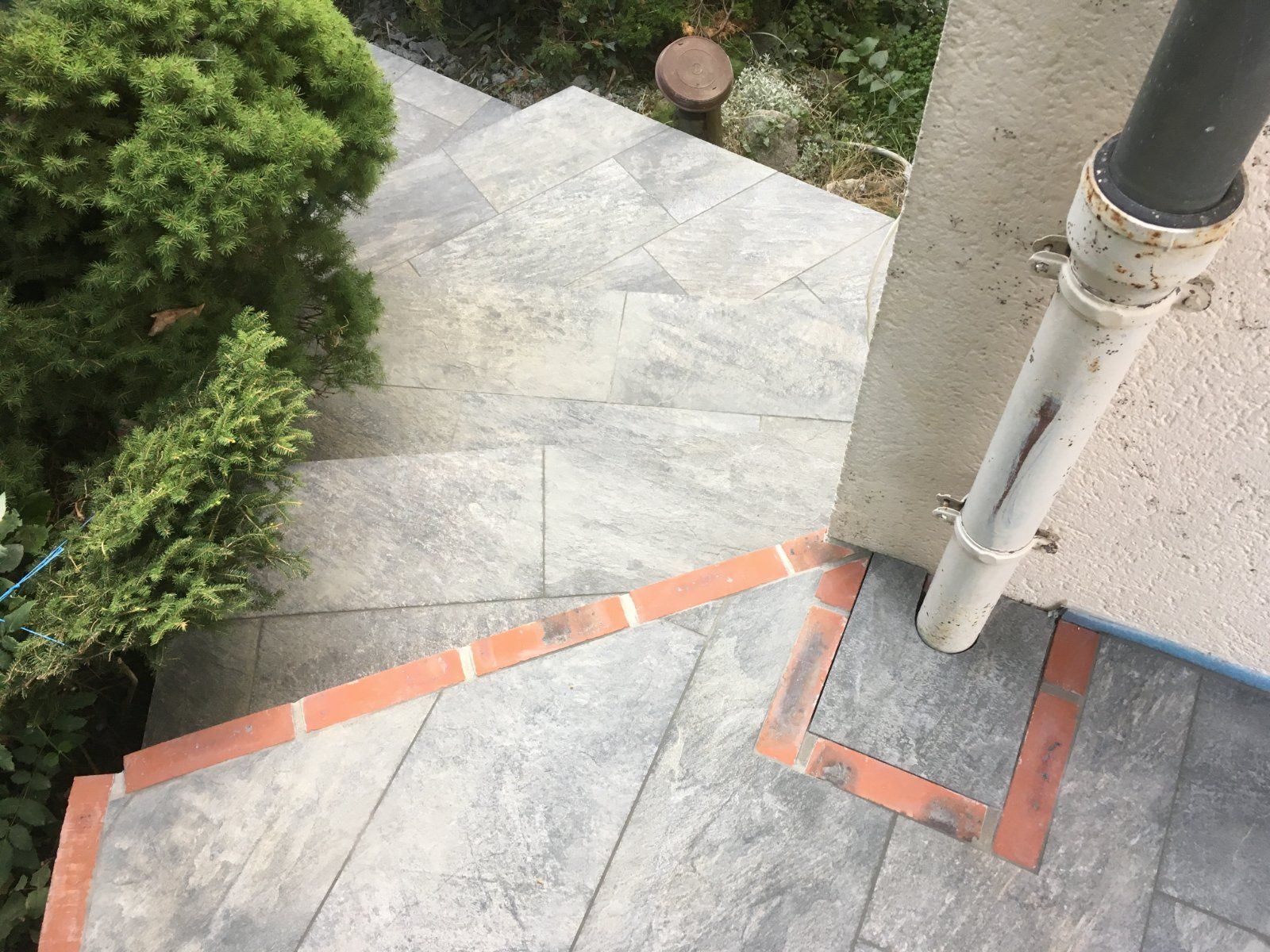 Pose de terrasse en grès cérame à Pruillé-le-Chétif — Terrasse à Pruillé-le-Chétif — photo 7 sur 7