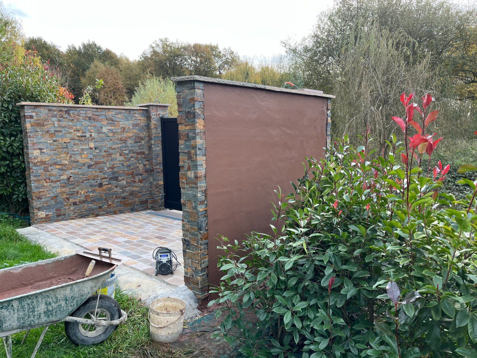 Pose de pavés en pierre naturelle à Lavernat dans la Sarthe — Extérieur à Lavernat — photo 8 sur 10