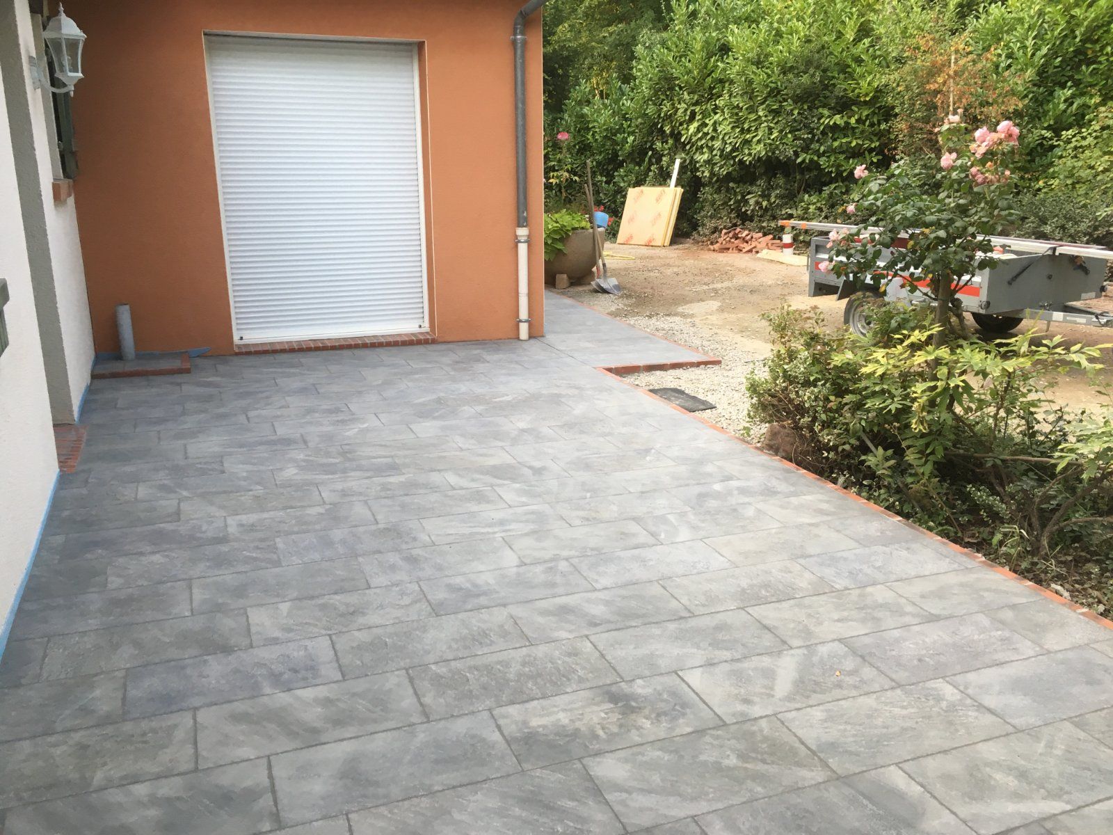 Pose de terrasse en grès cérame à Pruillé-le-Chétif — Terrasse à Pruillé-le-Chétif — photo 6 sur 7