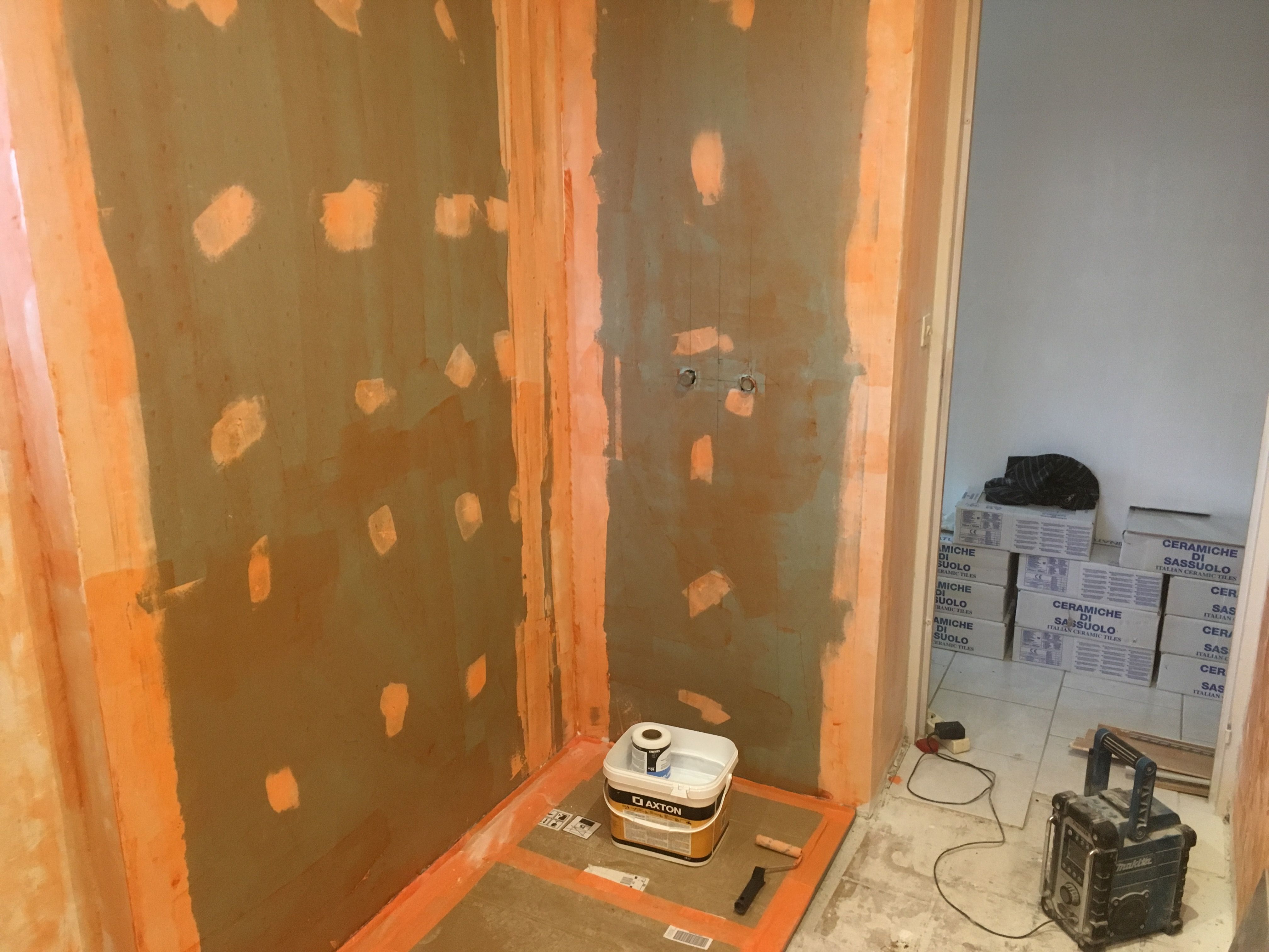 Préparation des murs pour une salle de bain à La Suze-sur-Sarthe - 2 sur 11