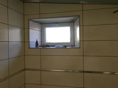 Pose de faïence dans une salle de bain près de La Suze-sur-Sarthe — Salle de bain à La Suze-sur-Sarthe